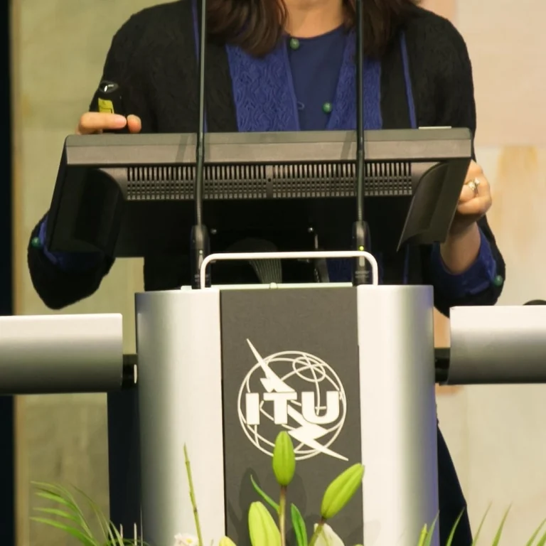 Fei-Fei Li portrait image